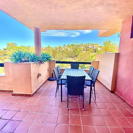 Sunset Terrace At La Reserva Marbella I Pools & Gardens Апартаменты *